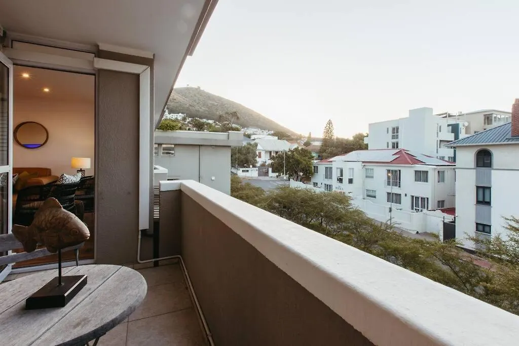 Elegant Apartment With Parking Κέιπ Τάουν